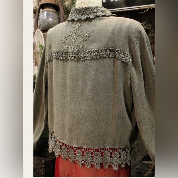 Grayish Green Lace Jacket - Picture 3 of 12